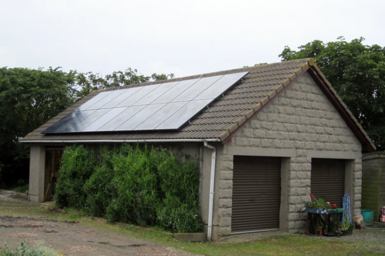 Example solar panel installation by Leeds Solar in Leeds